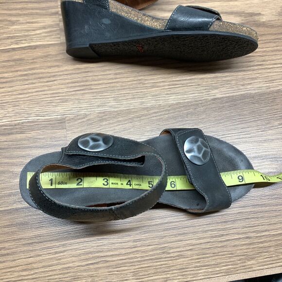 Taos Carousel 2 Floral Sandals Black Metallic Silver 38 USA 7 - 7.5 Wedge Sadals - Picture 12 of 13